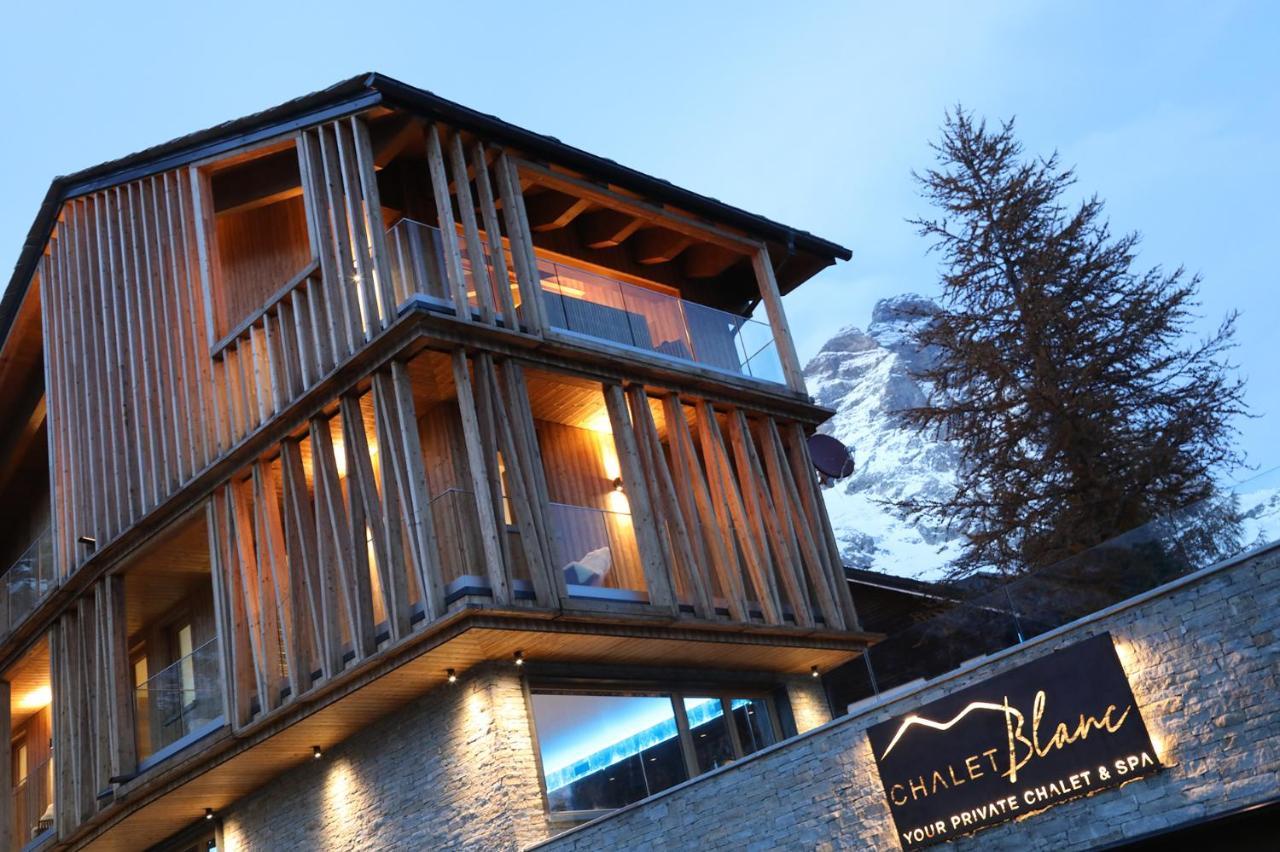 לינה וארוחת בוקר ברויל-קרוויניה Chalet Blanc Cervinia מראה חיצוני תמונה