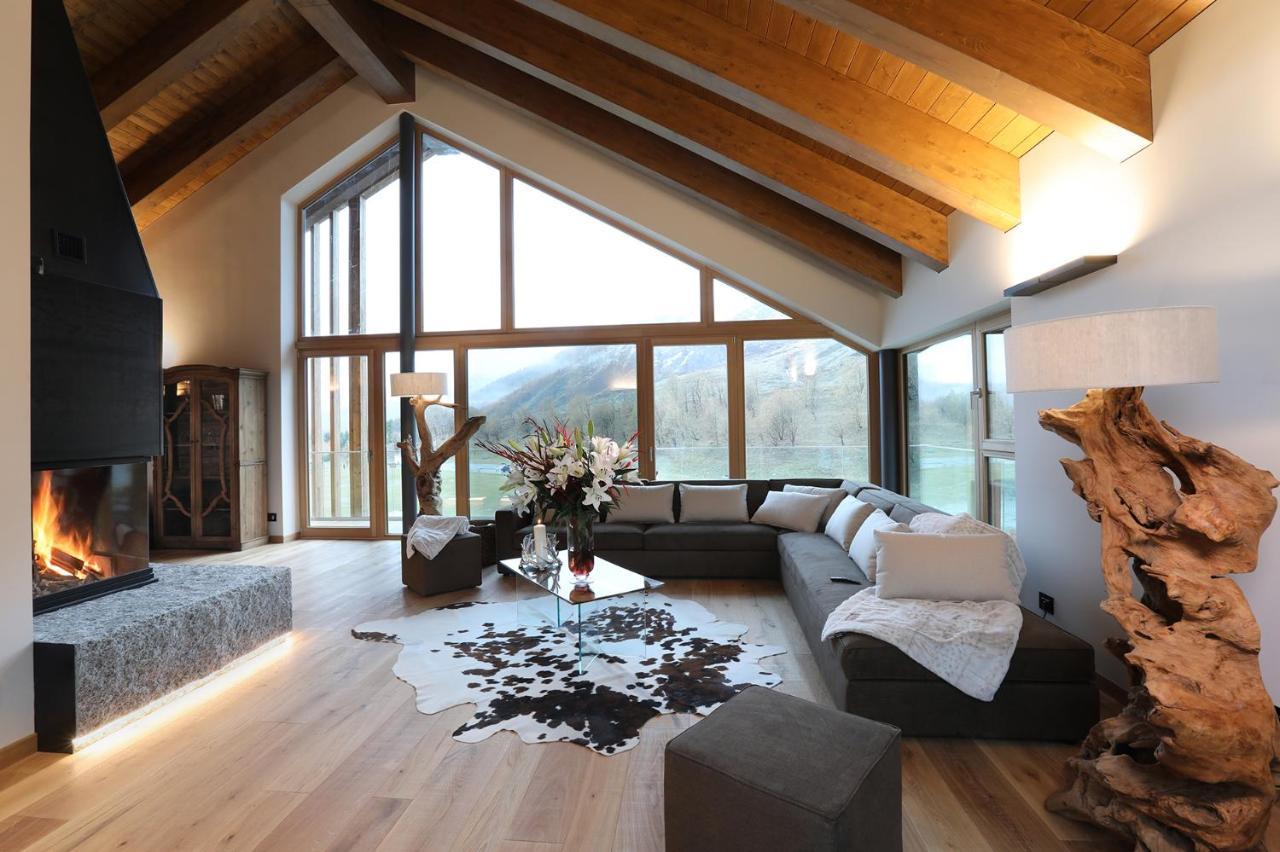 לינה וארוחת בוקר ברויל-קרוויניה Chalet Blanc Cervinia מראה חיצוני תמונה