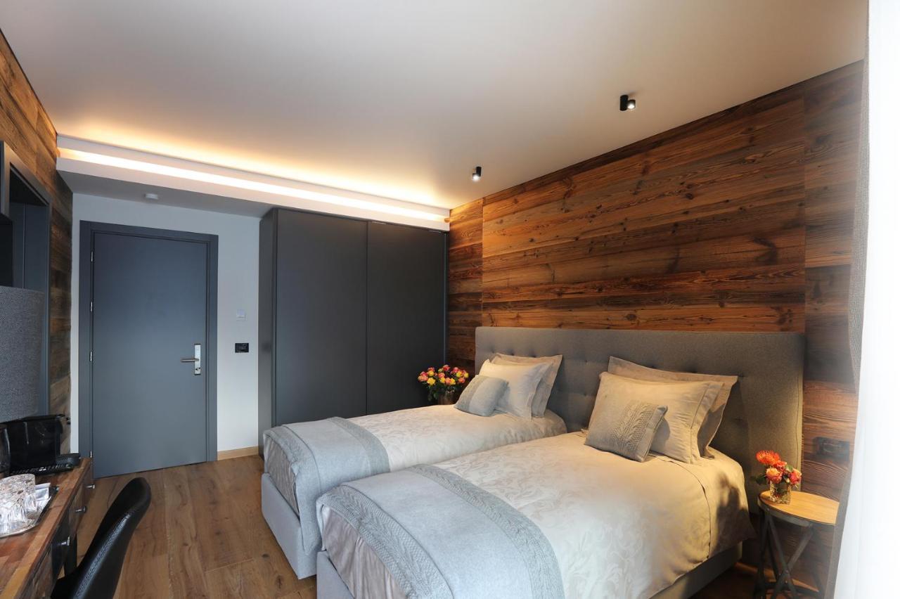 לינה וארוחת בוקר ברויל-קרוויניה Chalet Blanc Cervinia מראה חיצוני תמונה